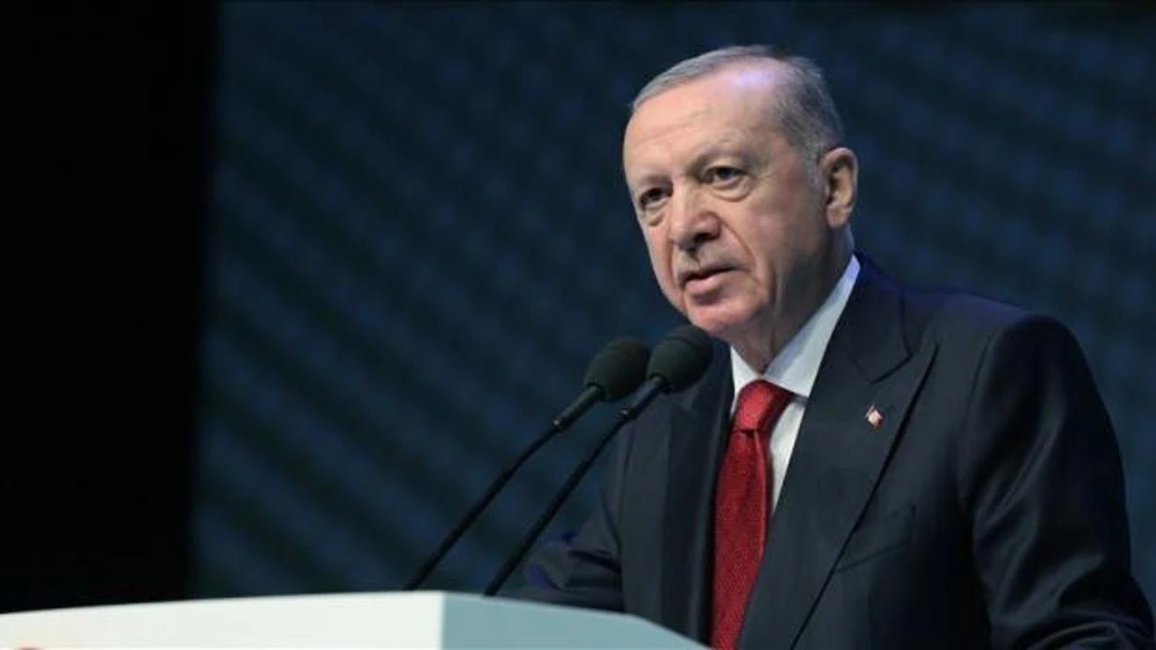 Erdoğan'dan net mesaj: Üniter yapımız, resmi dilimiz, bayrağımız tartışma konusu değildir
