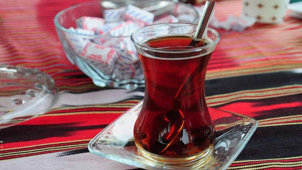 Ünlü çay markasını alan ABD'li şirket pişman oldu! Satışa çıkardı