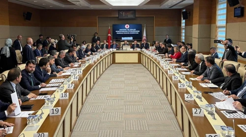 HSK üye seçiminde tartışma! CHP ve Yeni Yol Partisi milletvekilleri komisyonu terk etti