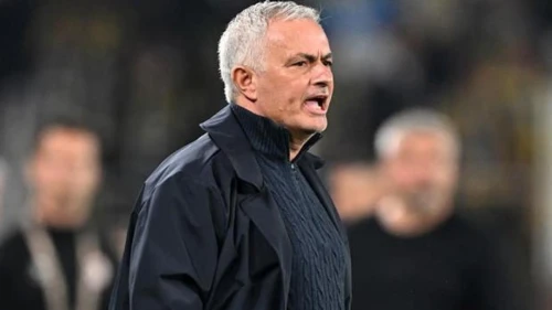 Premier Lig devinin hedefi Jose Mourinho! Gitmeye sıcak bakıyor