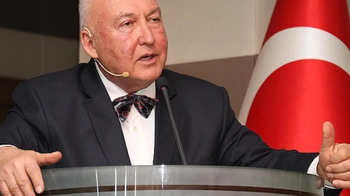Prof. Ahmet Ercan, beyin kanaması geçirdi!