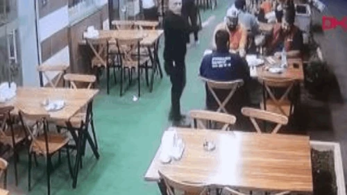 Lokantaya av tüfeğiyle ateş açtı